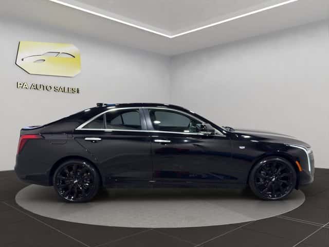2022 Cadillac CT4 Luxury - Изображение 9