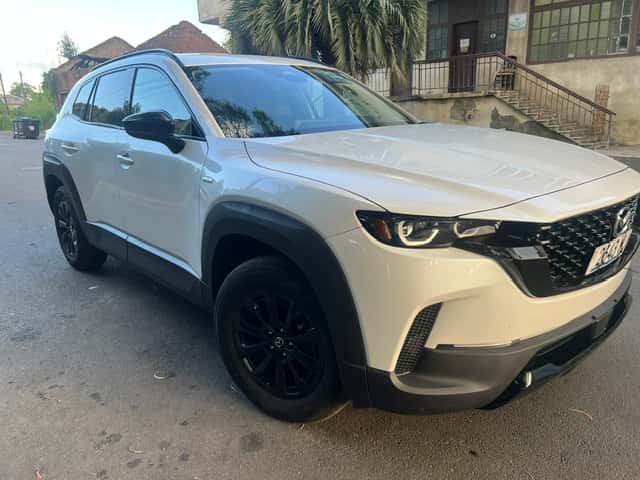 2025 Mazda CX-50 Premium - სურათი 4