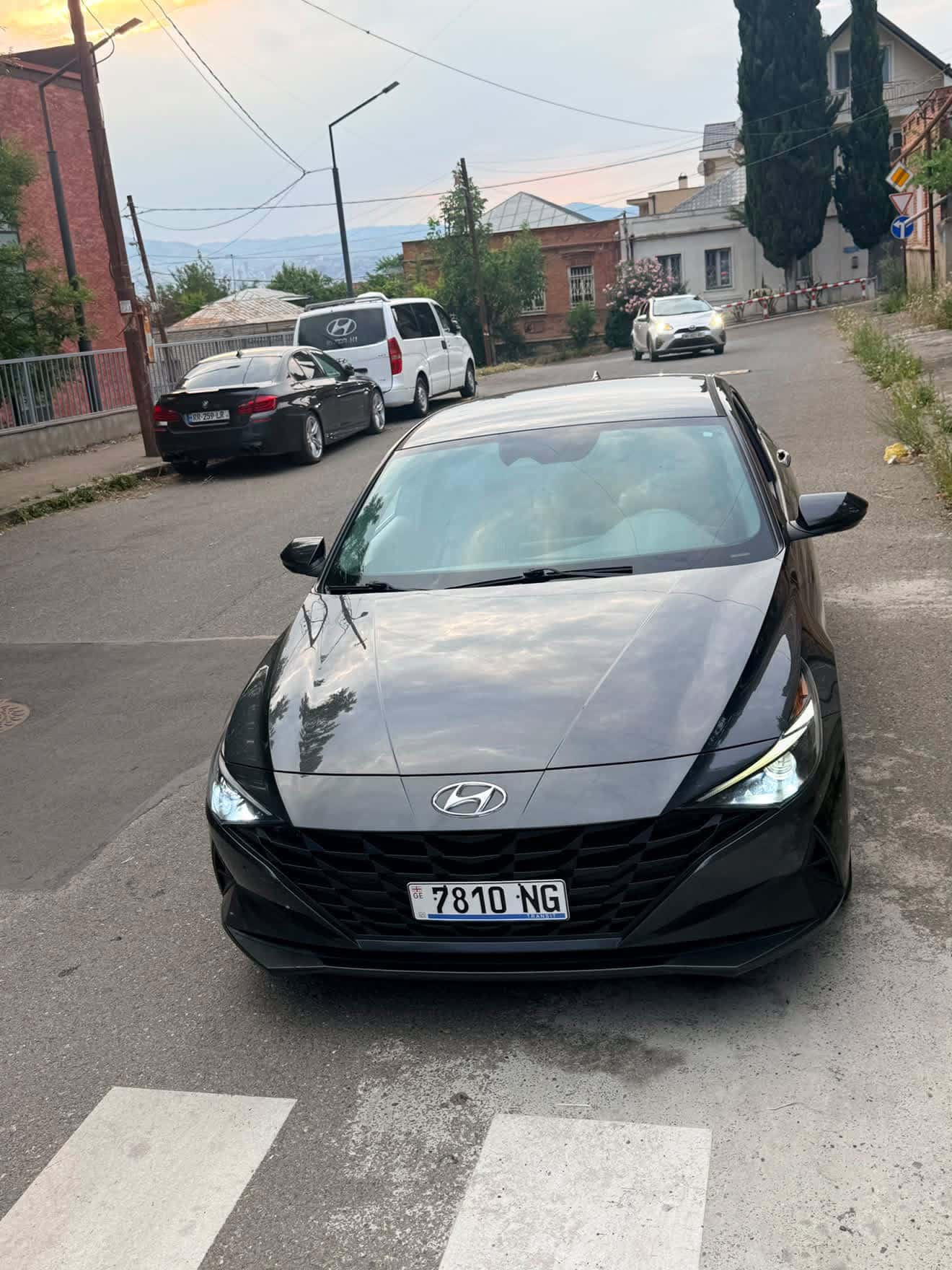 2023 Hyundai Elantra - სურათი 1