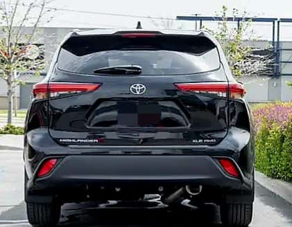 2023 Toyota Highlander XLE - სურათი 2