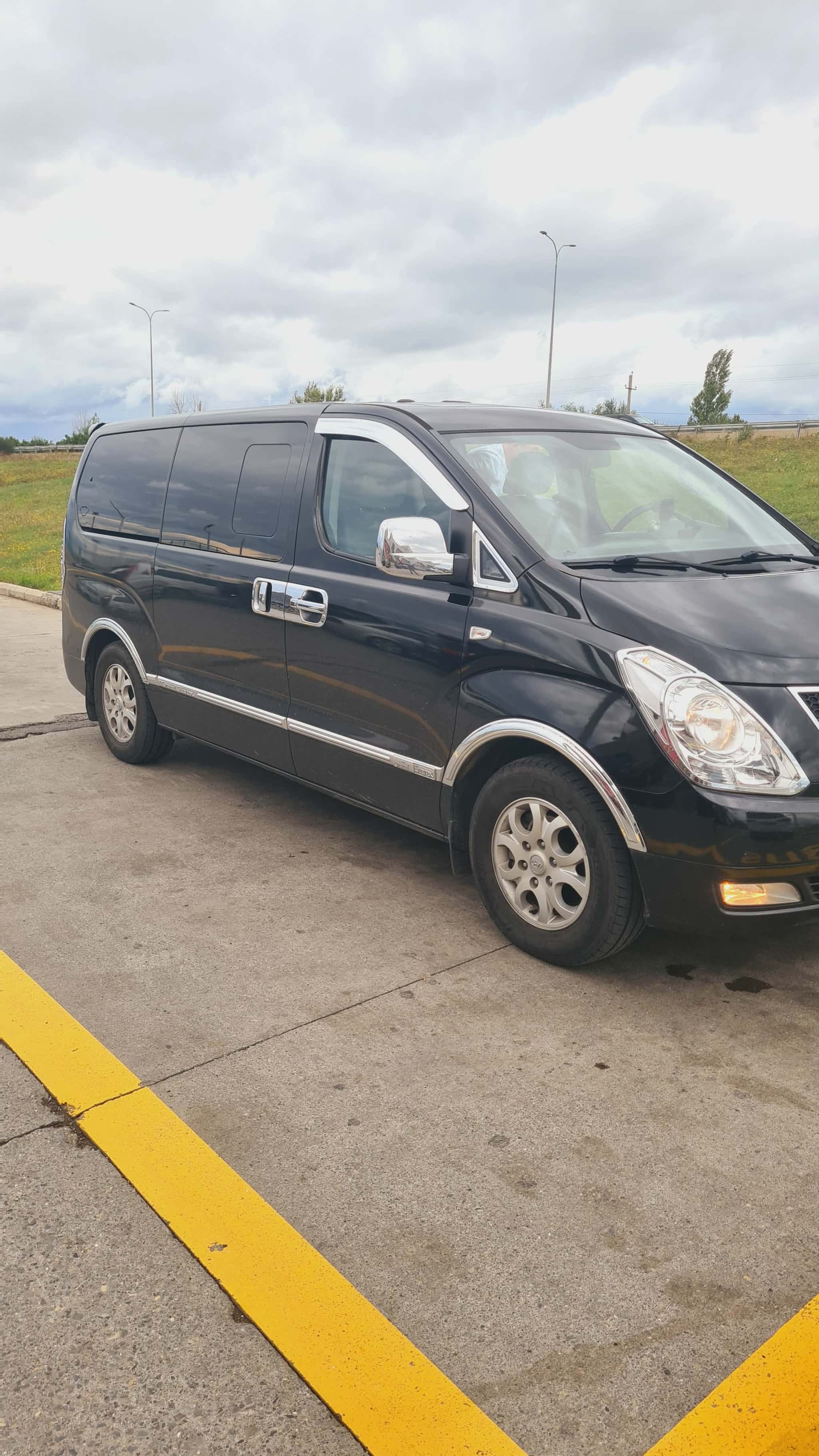 2016 Hyundai Starex - სურათი 1