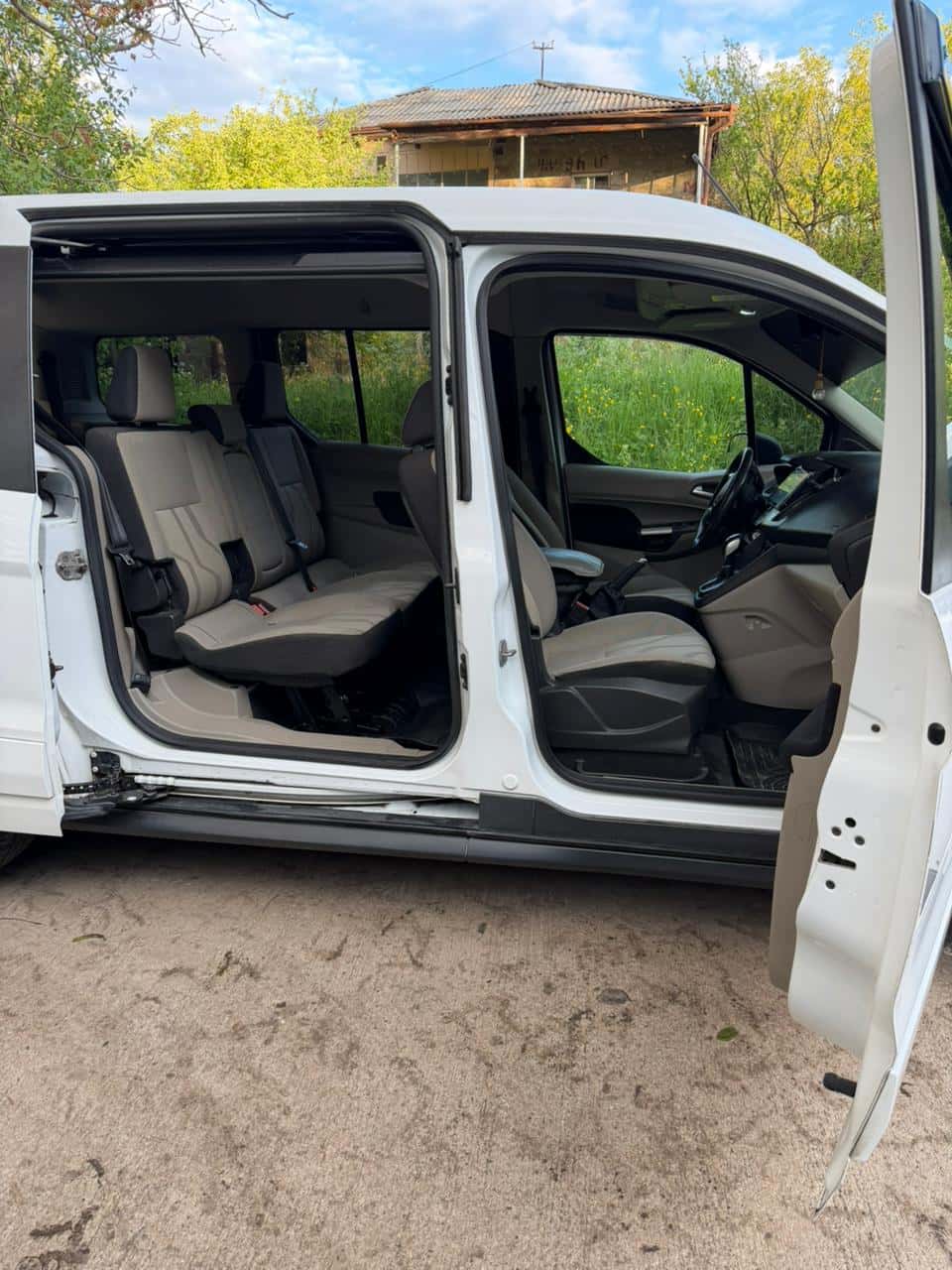 2015 Ford E-Transit - Image 6
