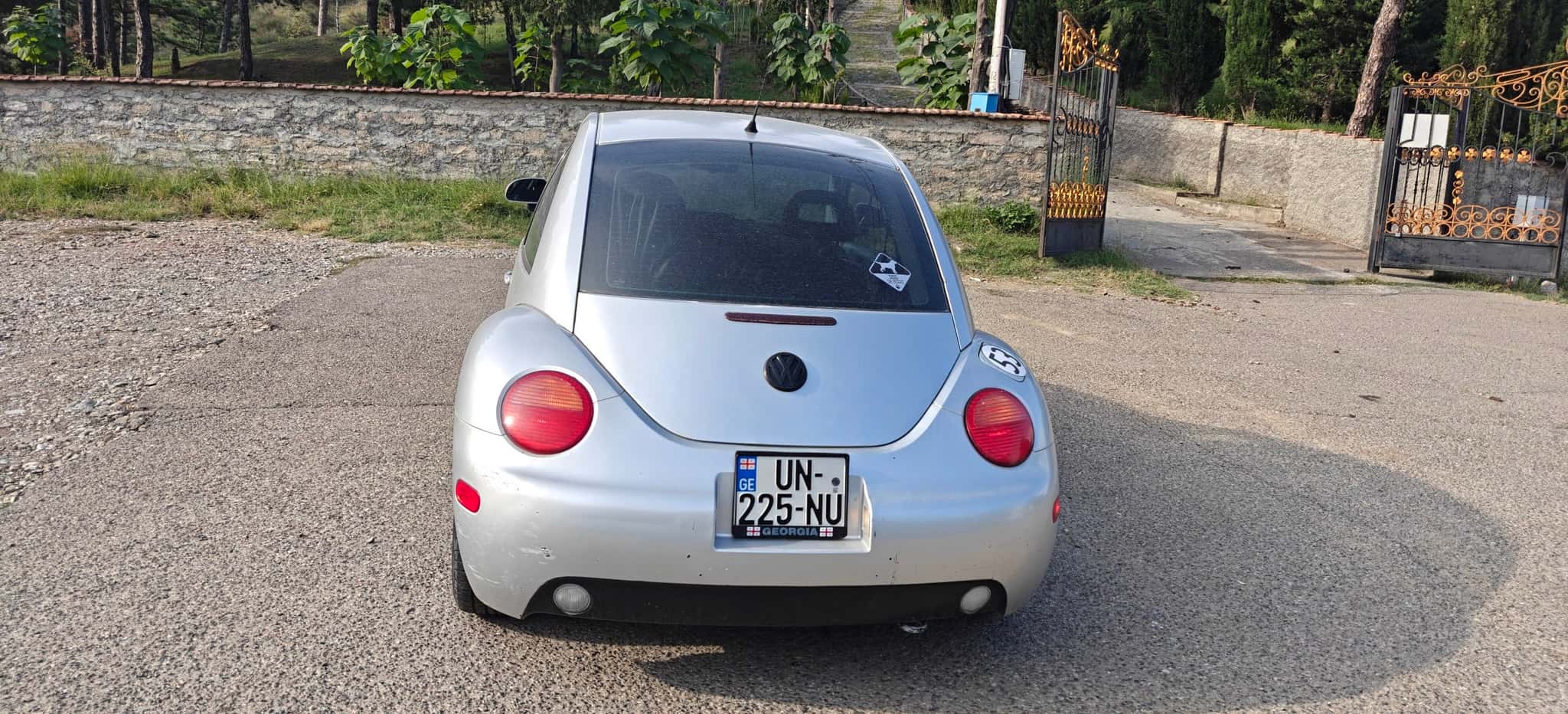 1999 Volkswagen New Beetle - Image 4