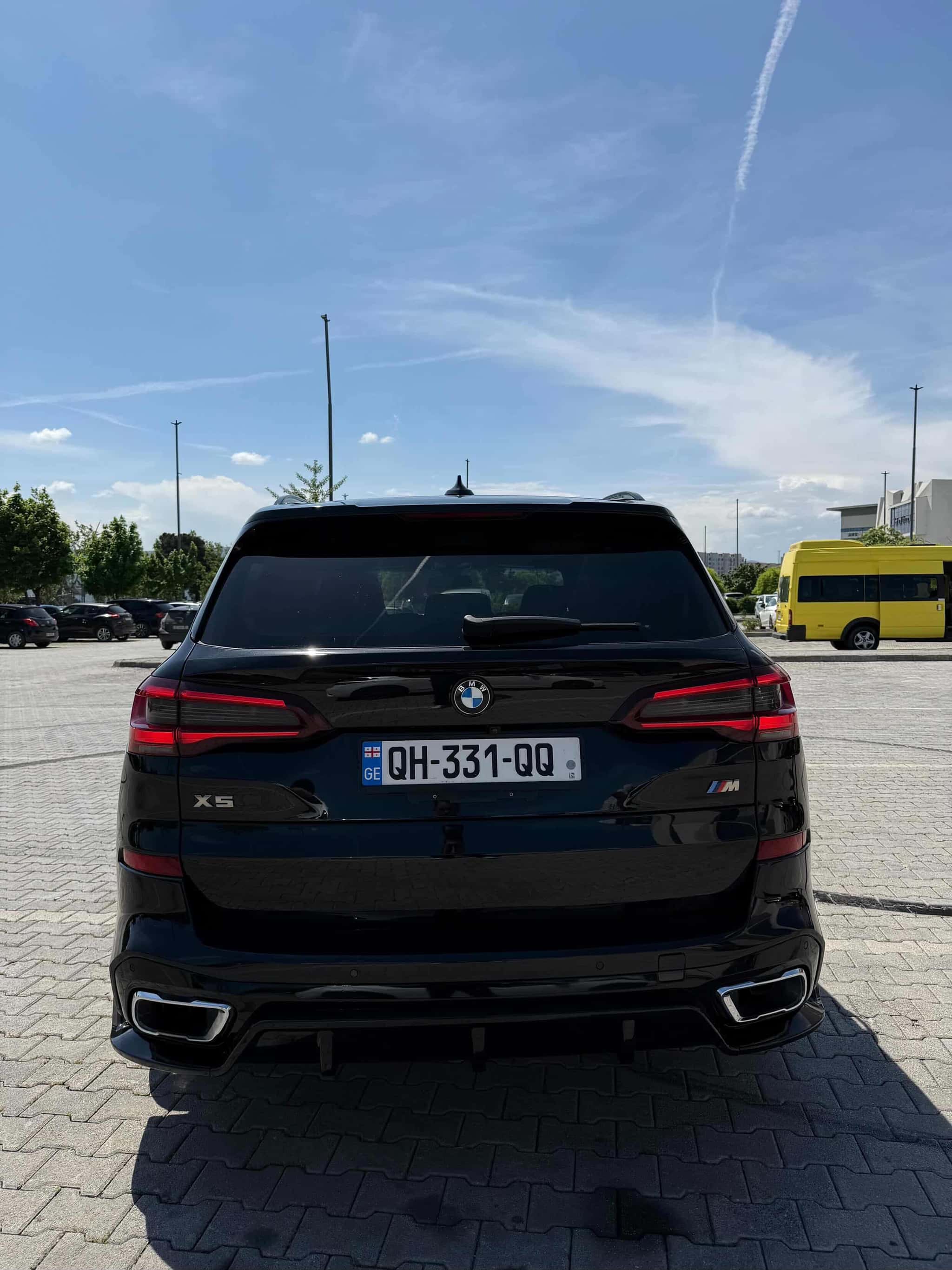 2019 BMW X5 Sport - სურათი 1