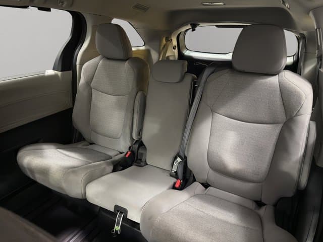 2024 Toyota Sienna LE Mini-, Passenger
