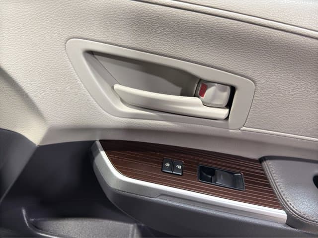 2024 Toyota Sienna LE Mini-, Passenger
