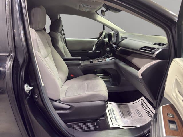 2024 Toyota Sienna LE Mini-, Passenger