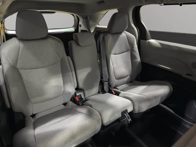 2024 Toyota Sienna LE Mini-, Passenger