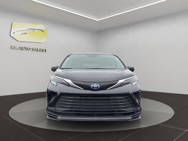 2024 Toyota Sienna LE Mini-, Passenger