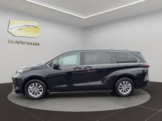 2024 Toyota Sienna LE Mini-, Passenger