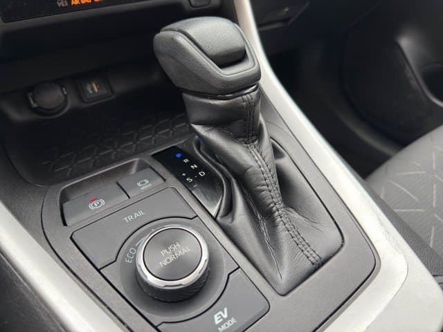 2023 Toyota RAV 4 Hybrid XLE
