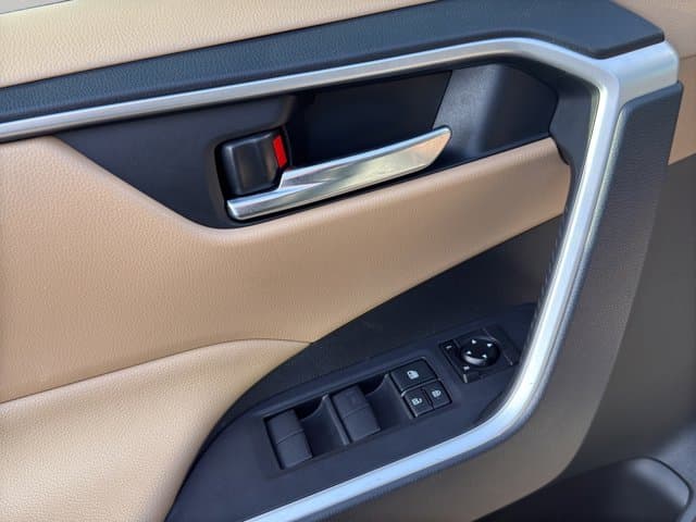 2021 Toyota RAV 4 Hybrid XLE