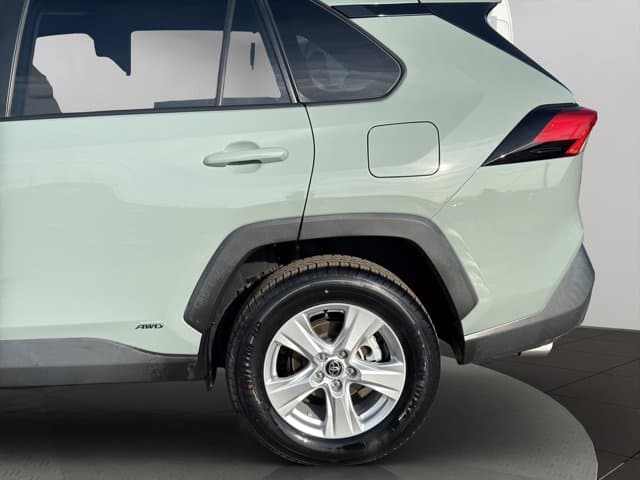 2021 Toyota RAV 4 Hybrid XLE