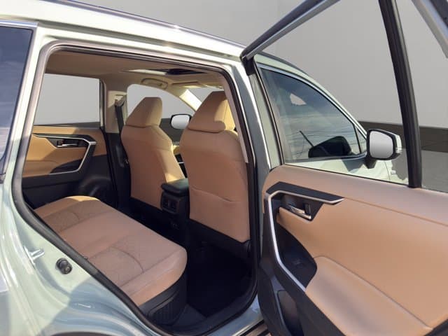 2021 Toyota RAV 4 Hybrid XLE