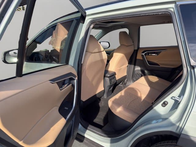 2021 Toyota RAV 4 Hybrid XLE