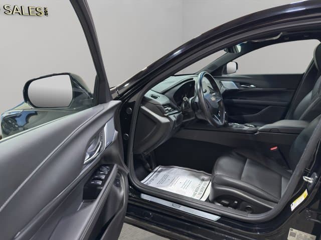 2022 Cadillac CT4 Luxury
