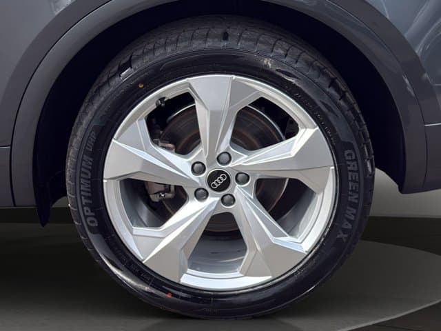 2022 Audi Q5 S line Premium Plus
