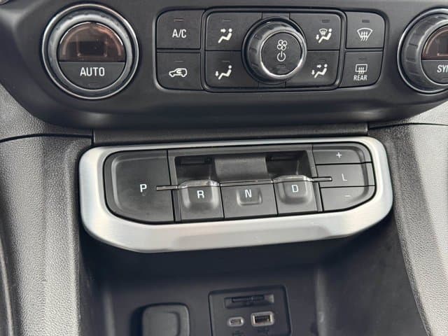 2021 GMC Acadia SLT