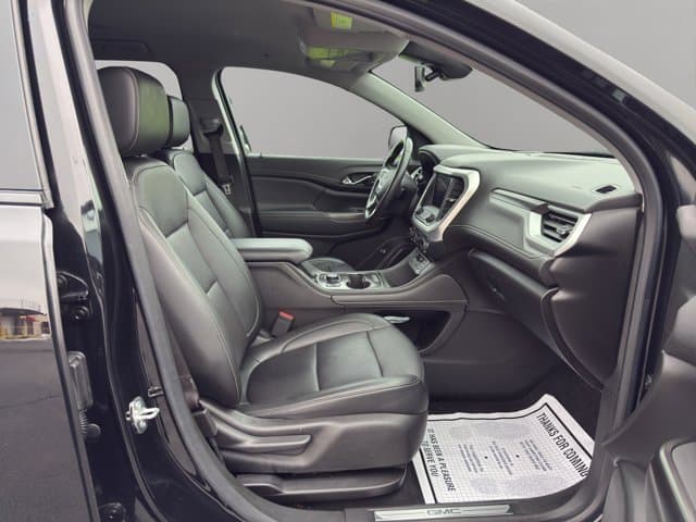 2021 GMC Acadia SLT