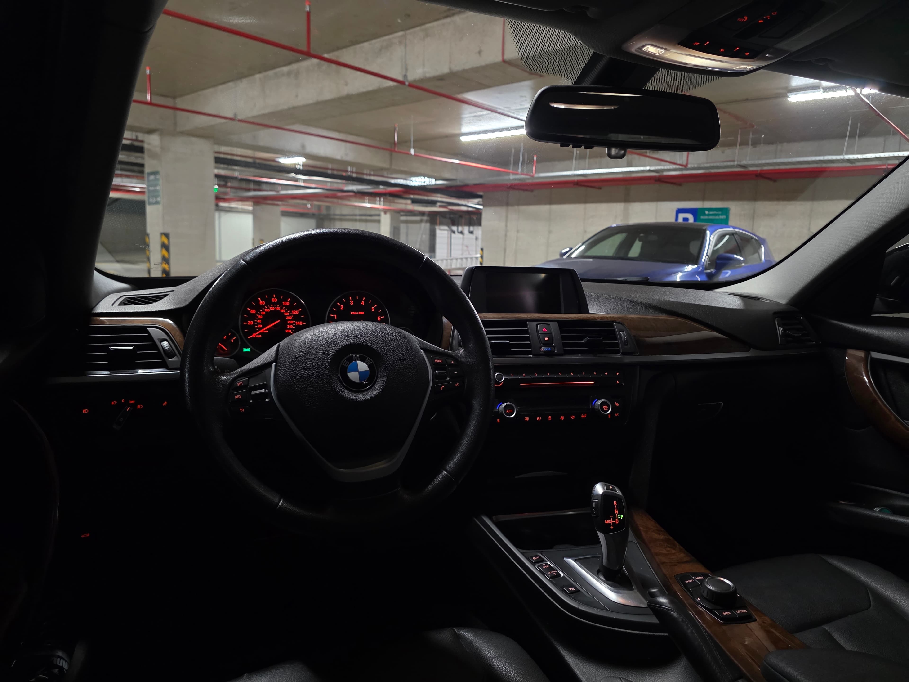 2015 BMW 328i Luxury