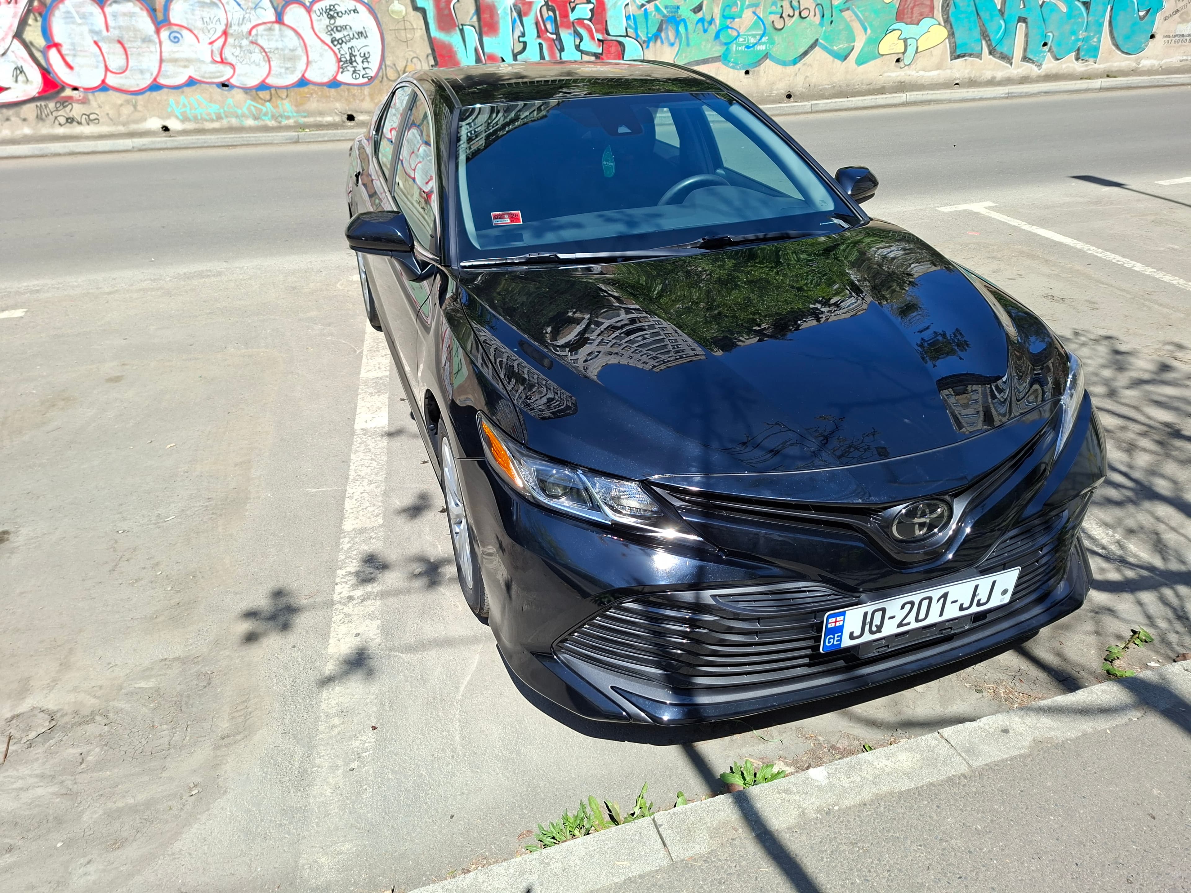 2019 Toyota Camry le