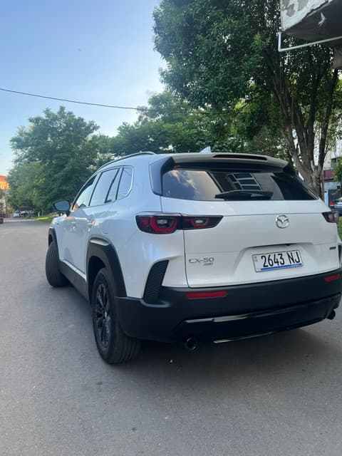 2025 Mazda CX-50 Premium