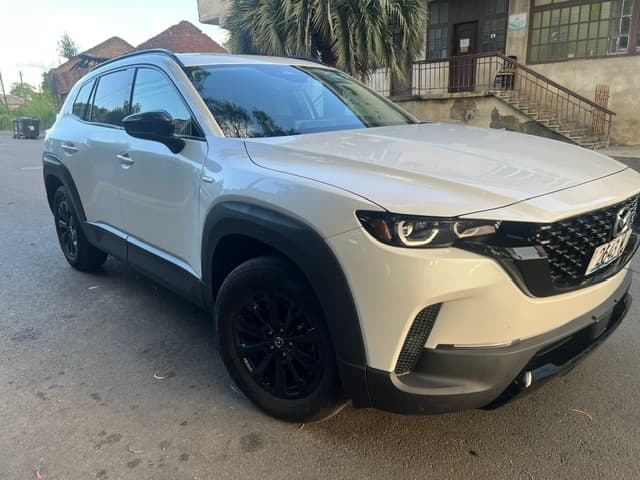 2025 Mazda CX-50 Premium