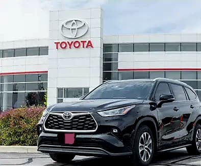 2023 Toyota Highlander XLE в Тбилиси