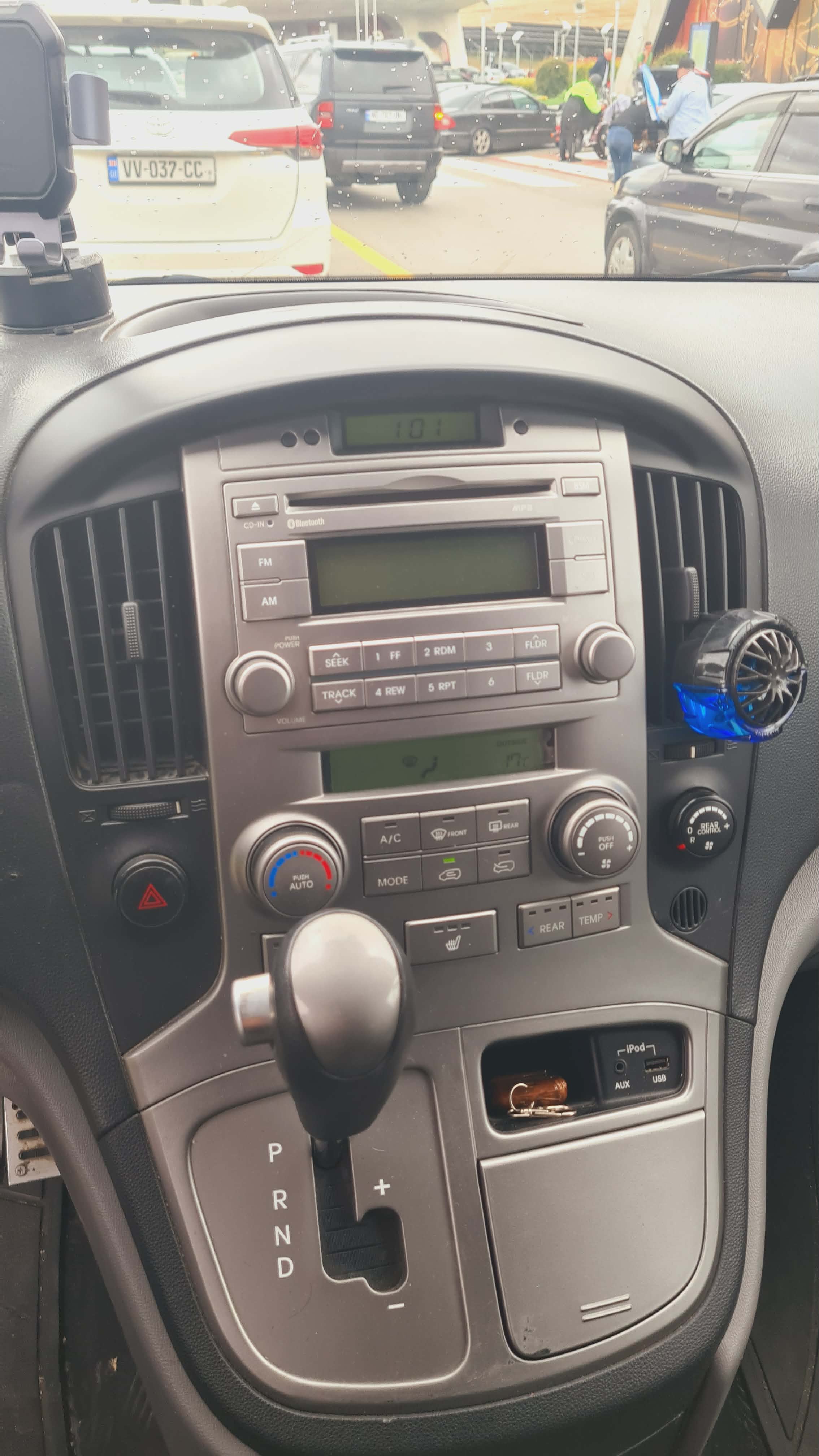 2016 Hyundai Starex