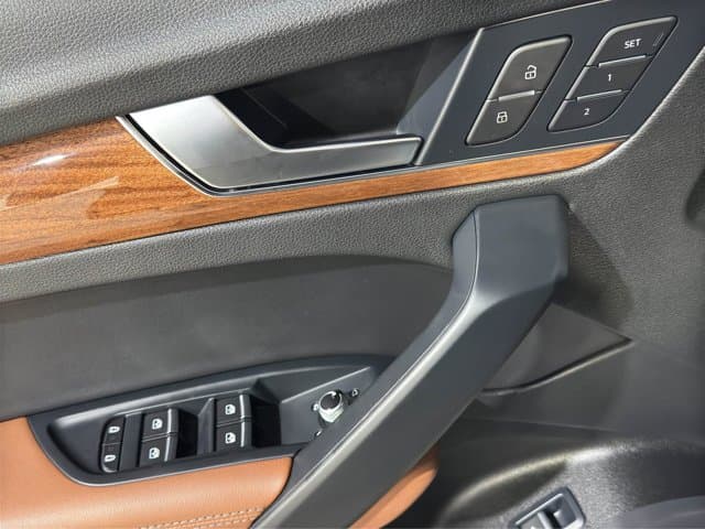 2022 Audi Q5 S line Premium Plus