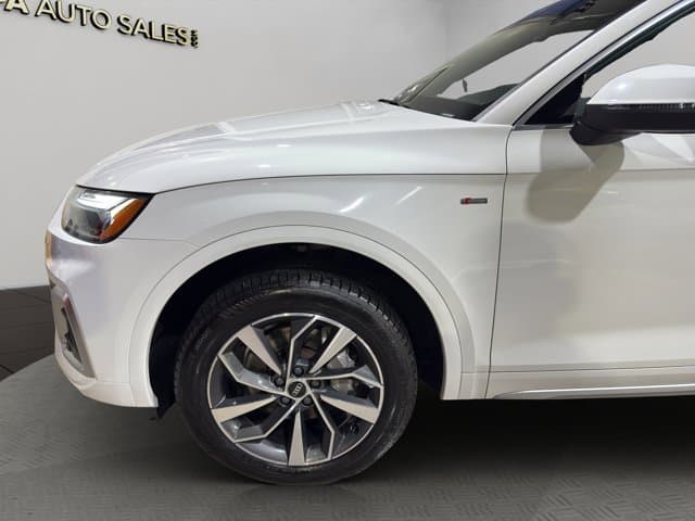 2022 Audi Q5 S line Premium Plus