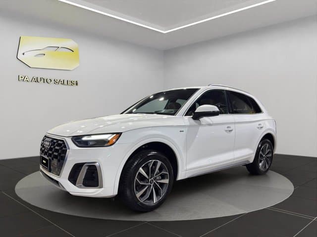 2022 Audi Q5 S line Premium Plus