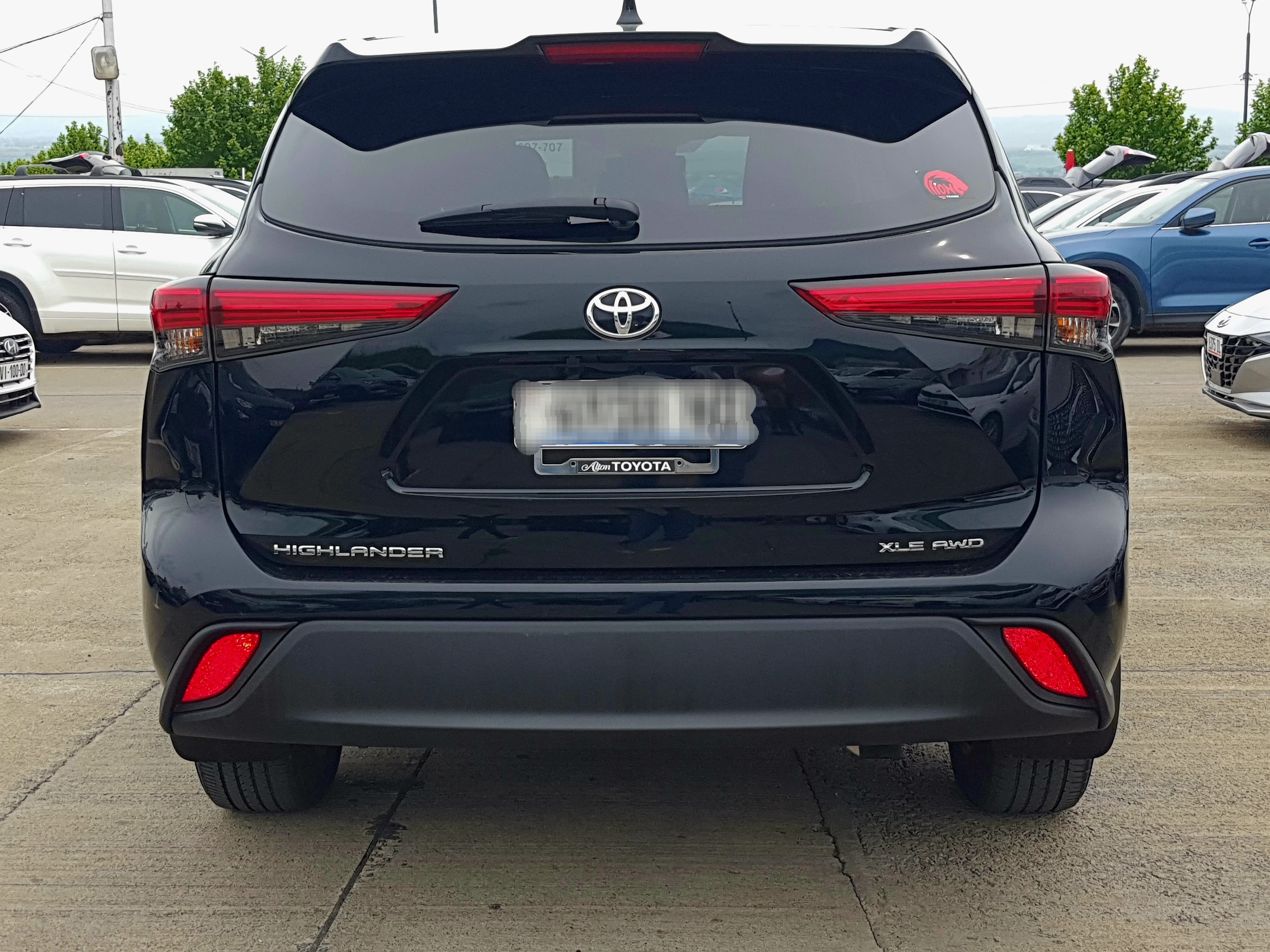 2023 Toyota Highlander XLE